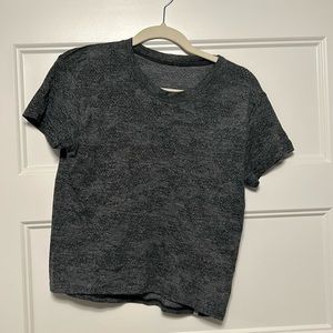 LIKE NEW LULULEMON short sleeve shirt.
